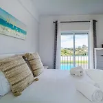 Guestready - Cosy With Pool Lejlighed *