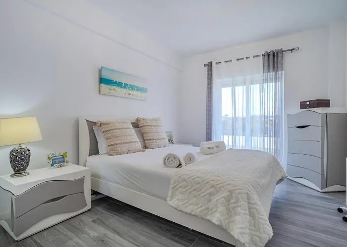 Guestready - Cosy With Pool Appartamento Ponta Delgada