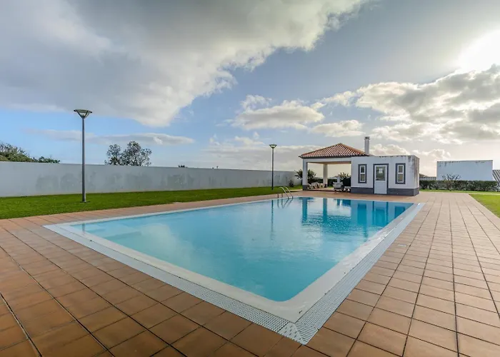 Guestready - Cosy With Pool * Ponta Delgada