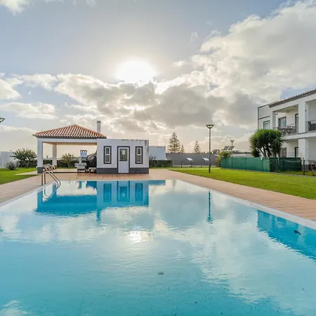 Guestready - Cosy With Pool Апартаменты